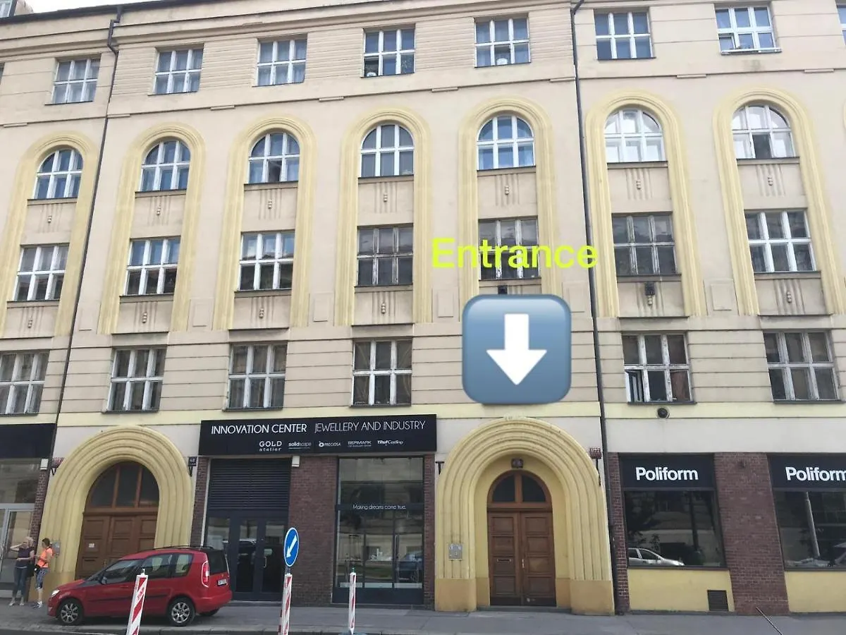 Beautiful Apartment Near Florenc Area Of Praha