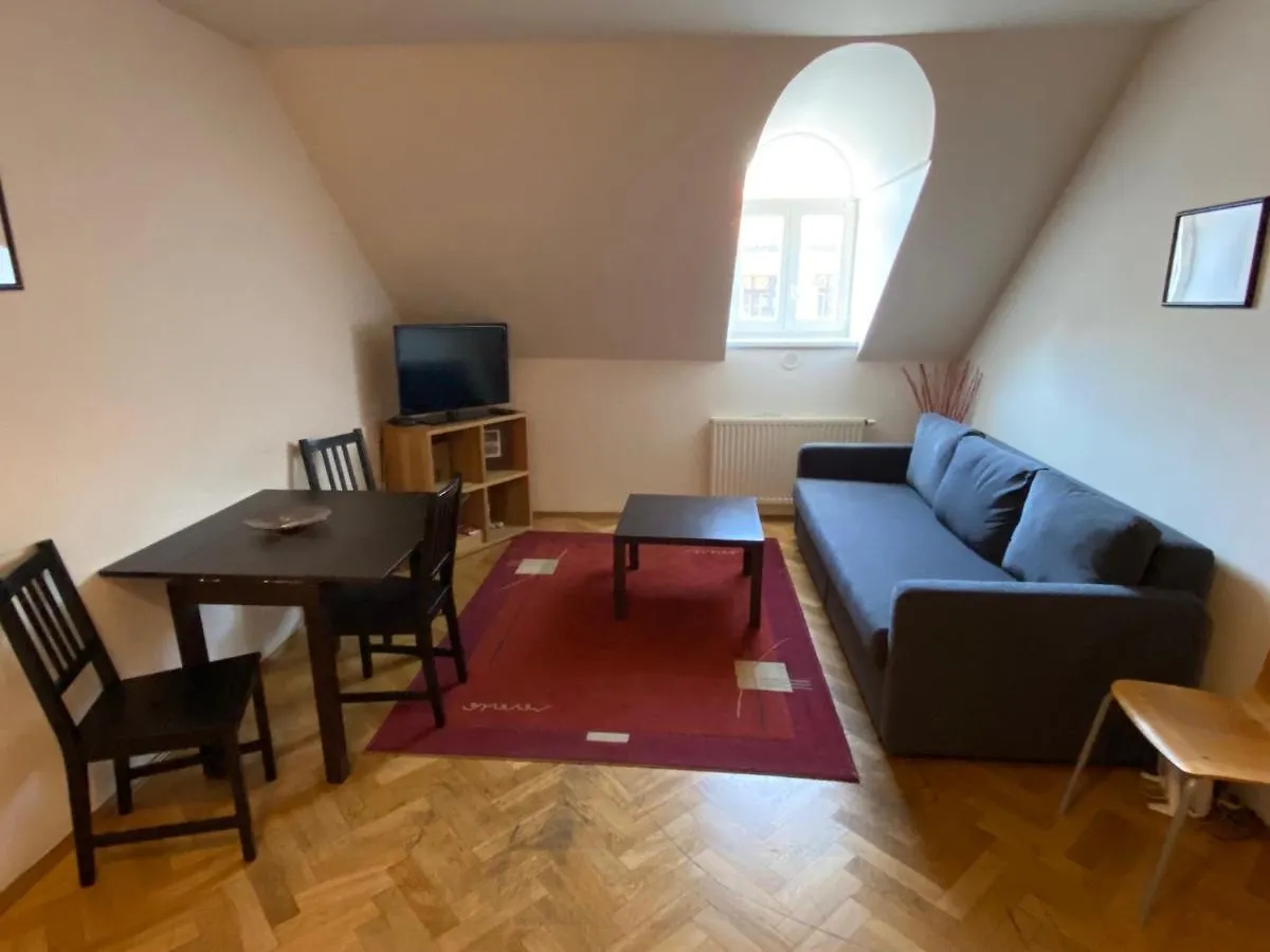 Beautiful Apartment Near Florenc Area Of Praha Česká republika